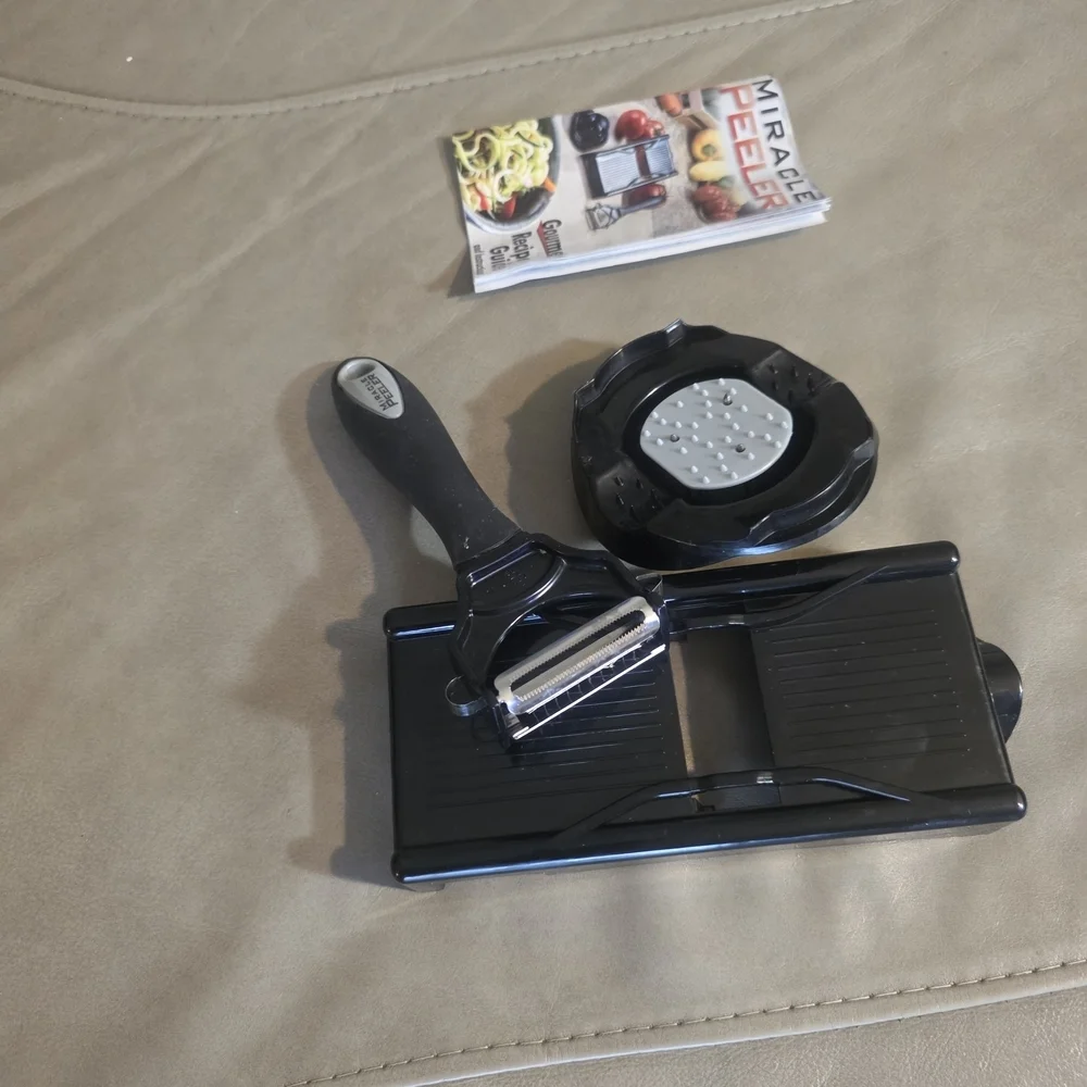 Miracle Peeler 2 In 1 Dual Blade Julieanne Kitchen Tool Set - Black